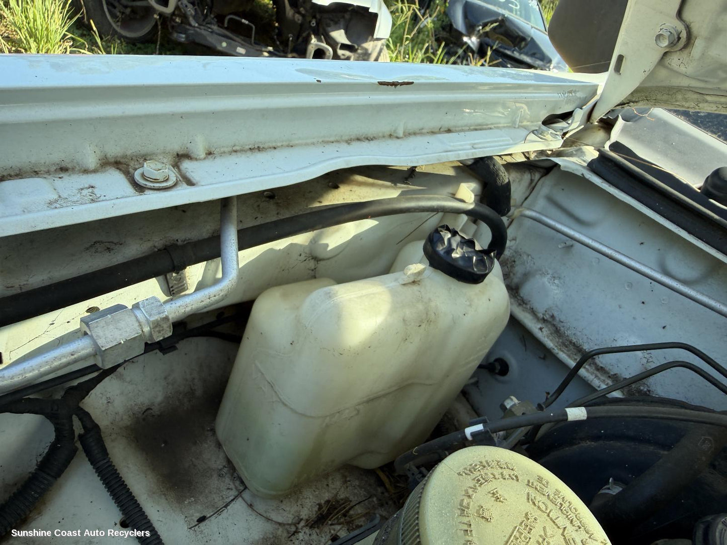 2003-2008 Holden Rodeo Overflow Bottle