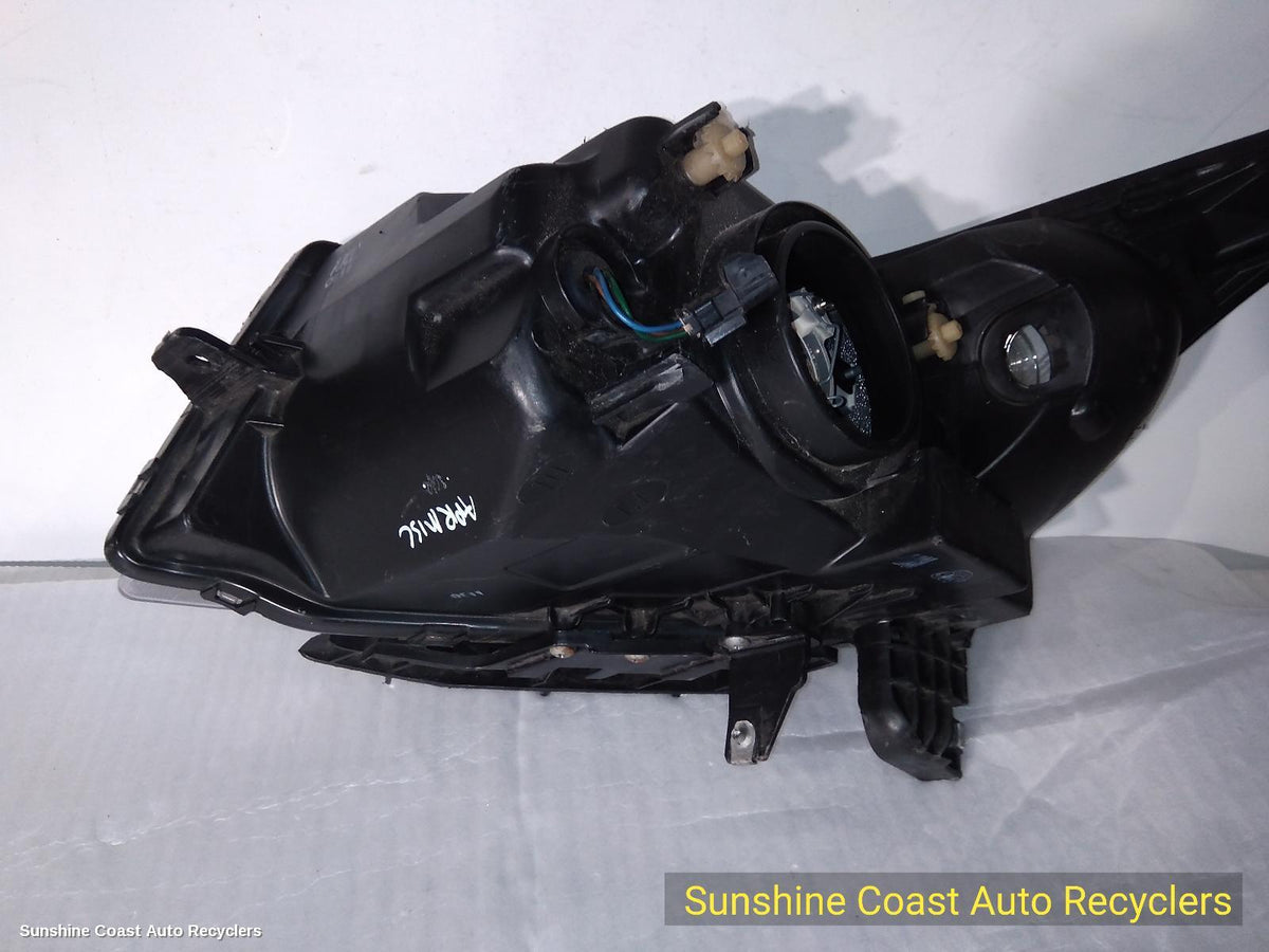2009-2011 Holden Cruze Right Headlamp