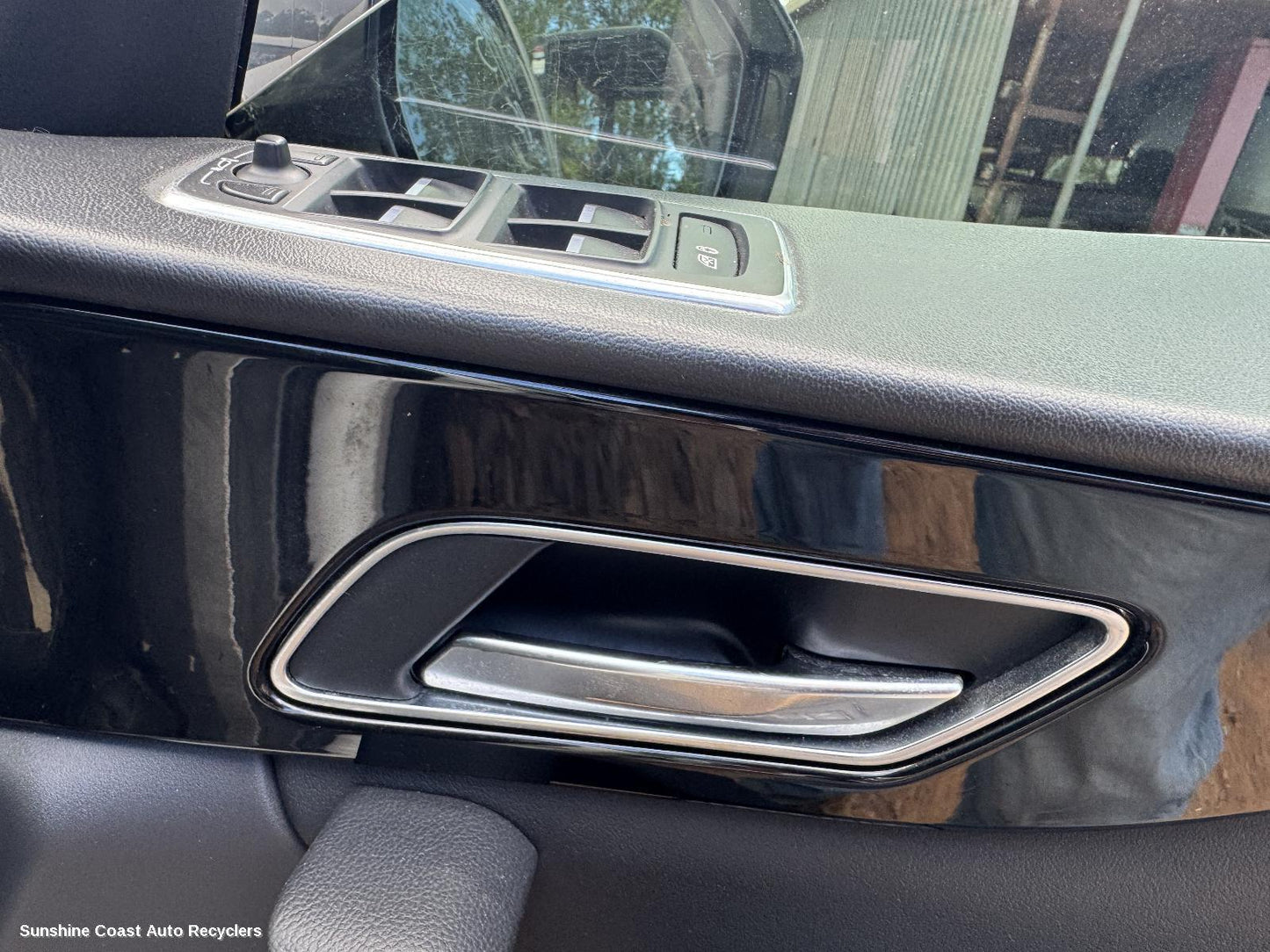2016 Jaguar F Pace Door Handle