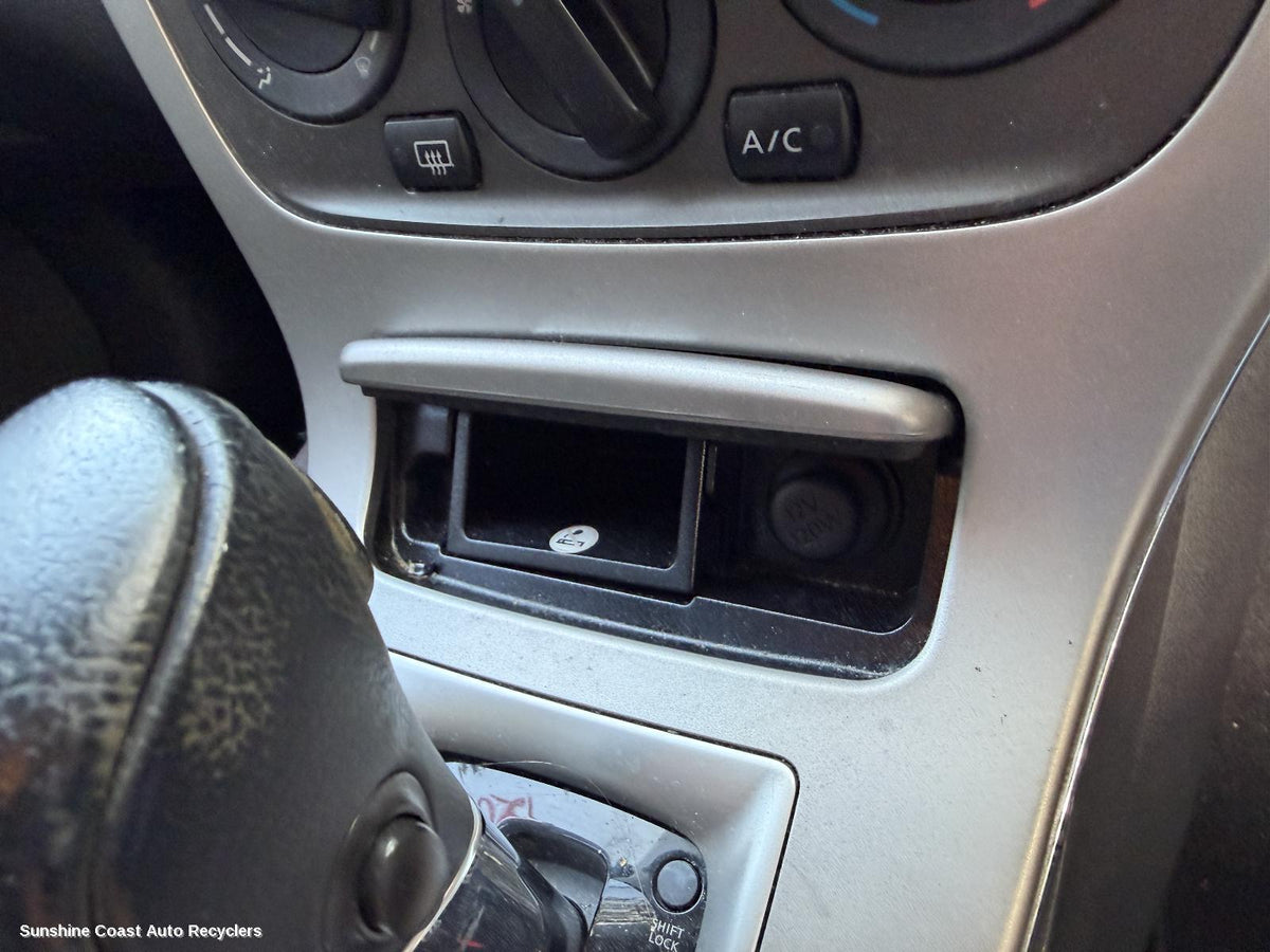 2013-2016 Nissan Pulsar Ashtray
