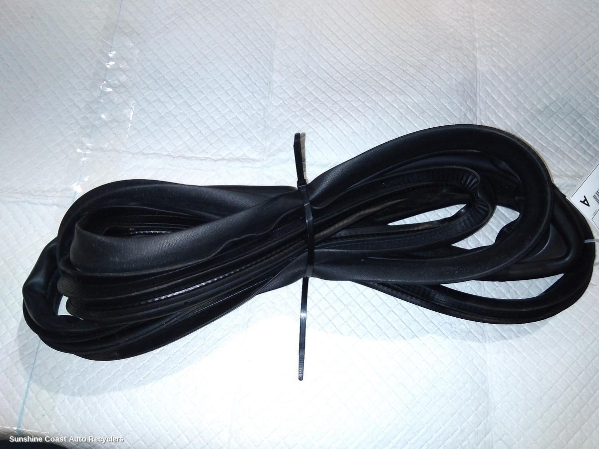 2009-2013 Mazda 3 Door Tailgate Seal
