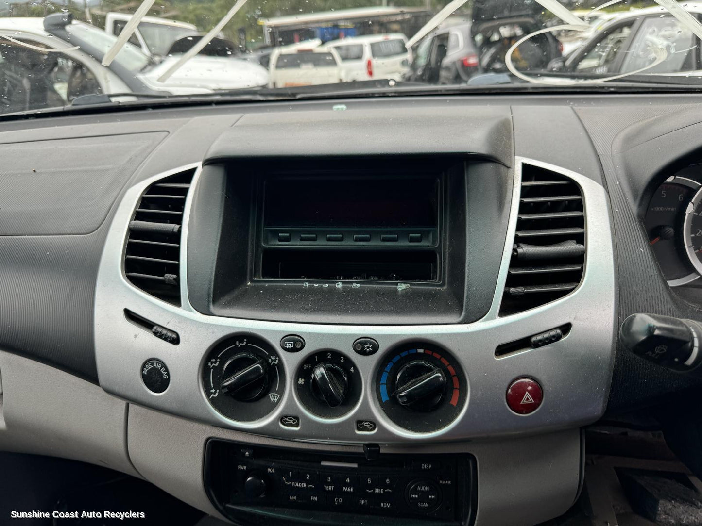 2009-2015 Mitsubishi Triton Misc