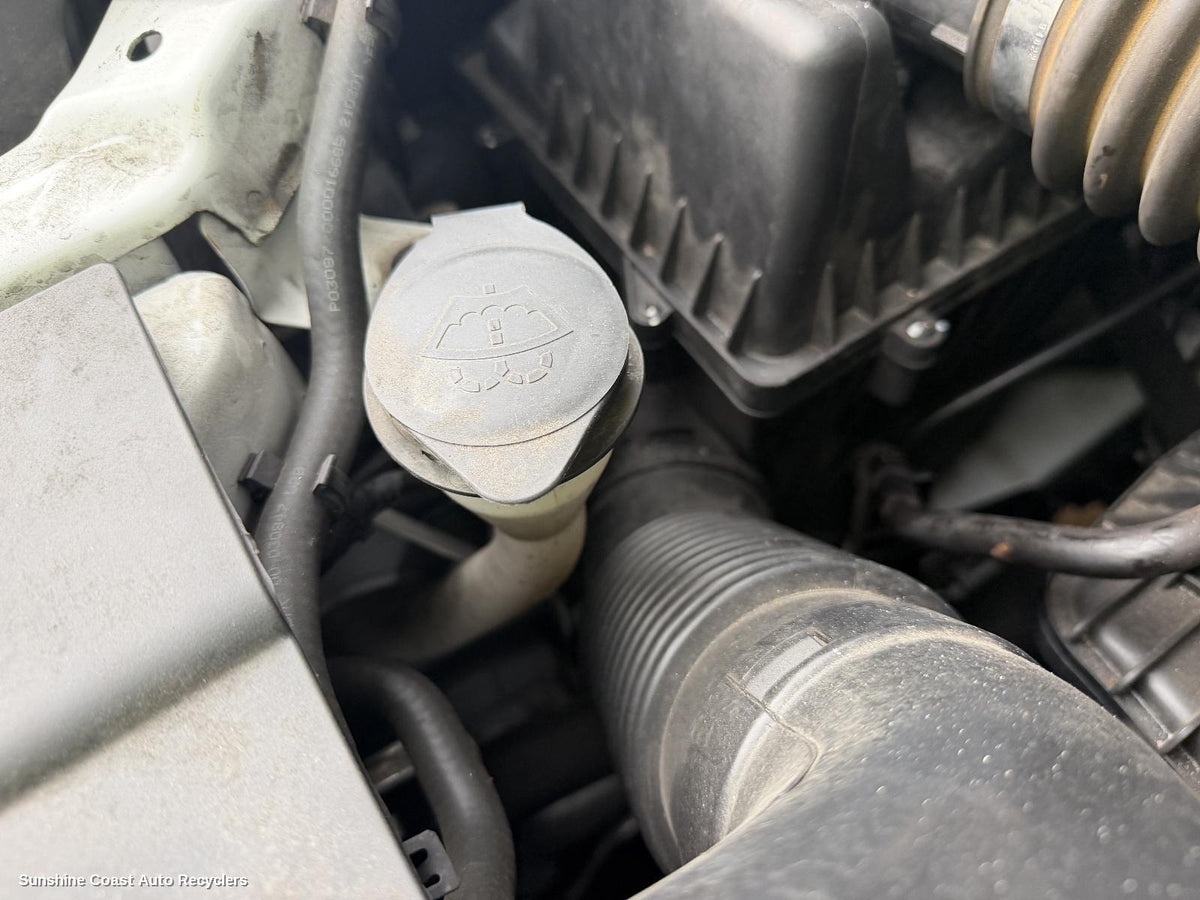 2015-2022 Ldv G10 Washer Bottle
