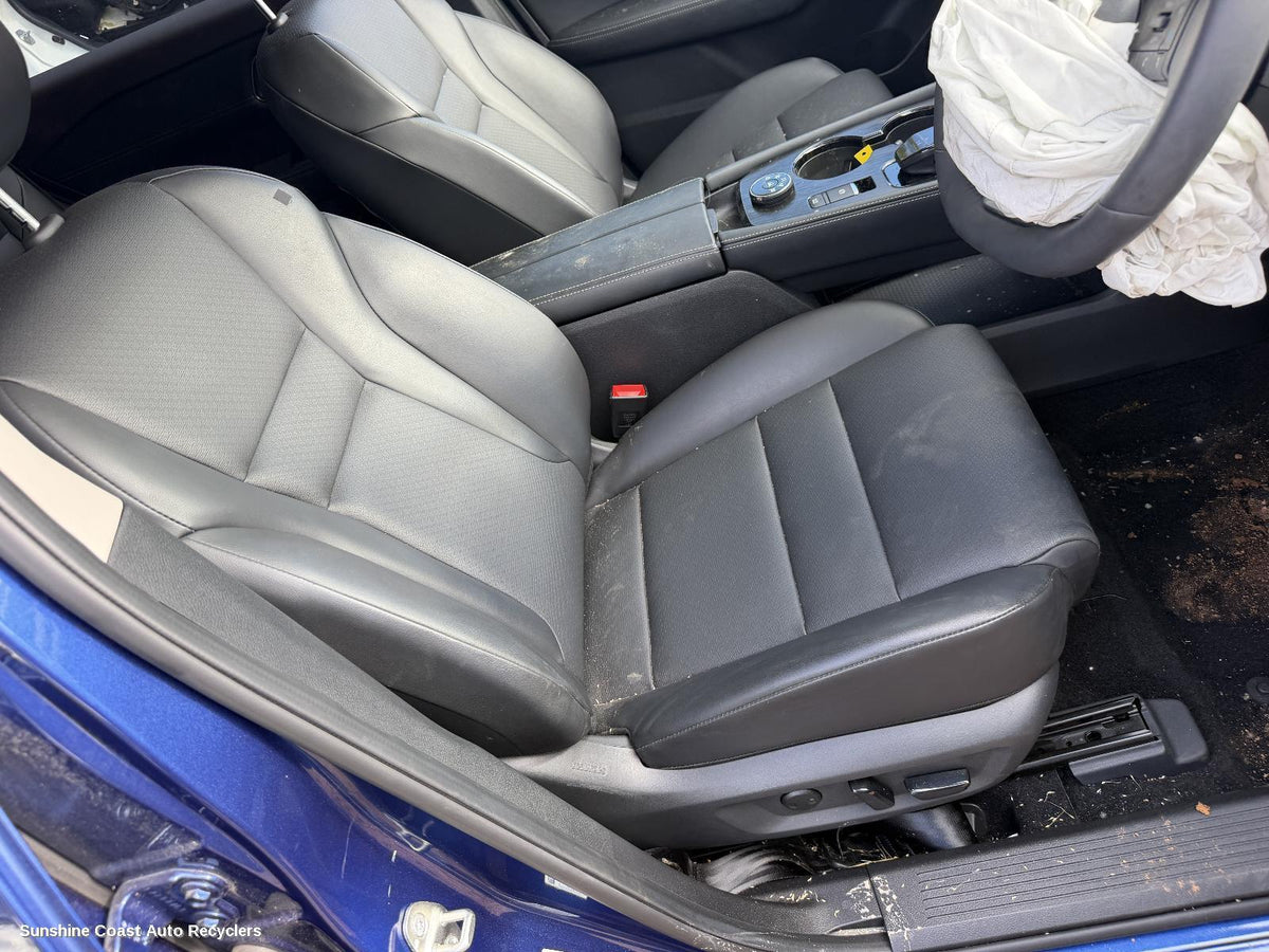 2022-2026 Nissan Xtrail Front Seat