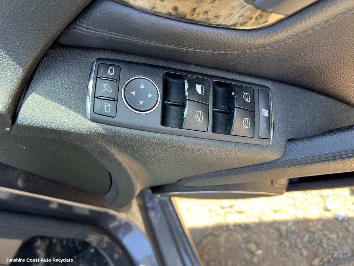 2007-2011 Mercedes C Class Pwr Dr Wind Switch