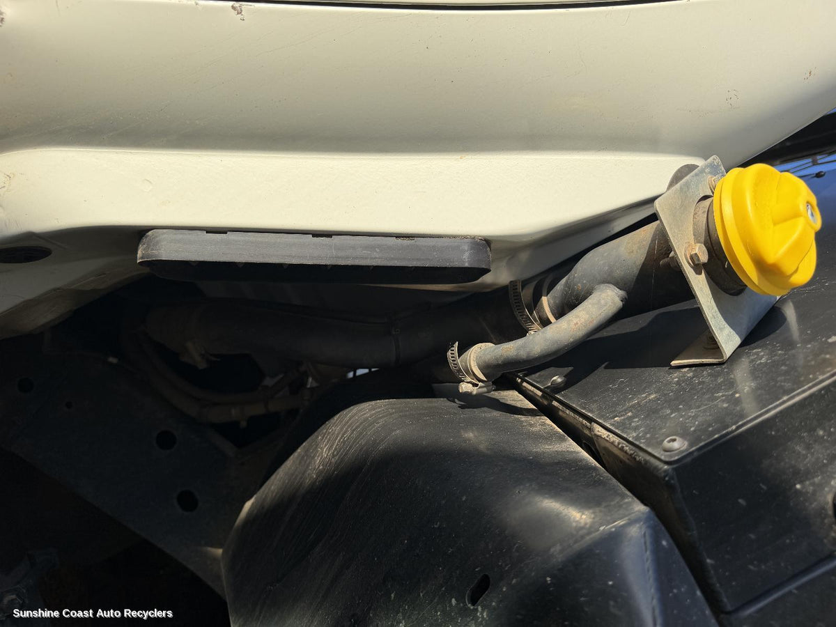 2009-2015 Mitsubishi Triton Fuel Door   Filler