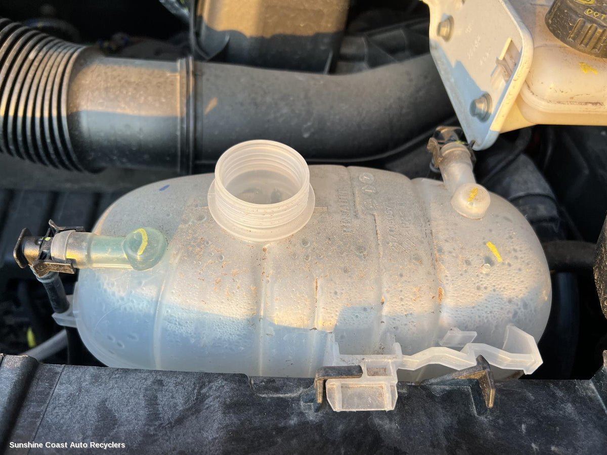 2019-2022 Renault Trafic Overflow Bottle