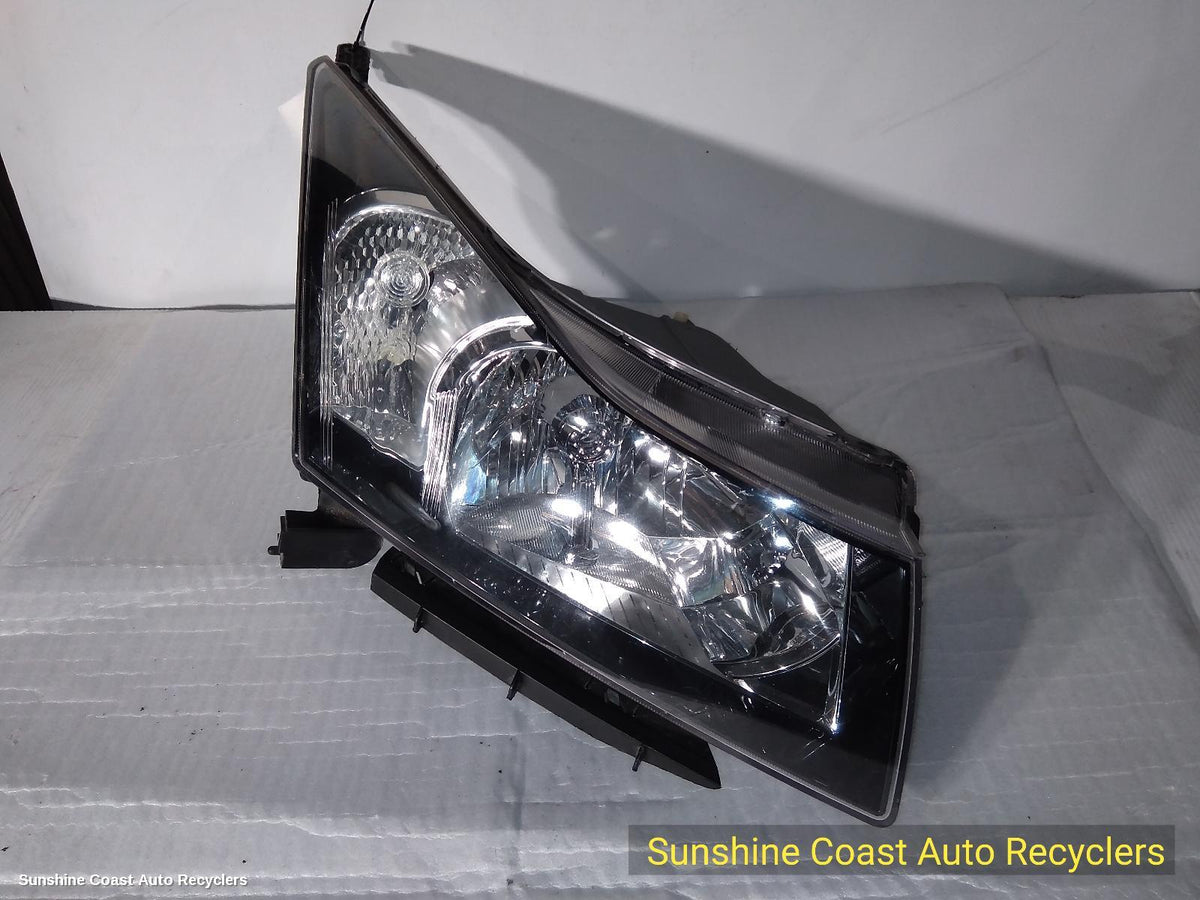 2009-2011 Holden Cruze Right Headlamp