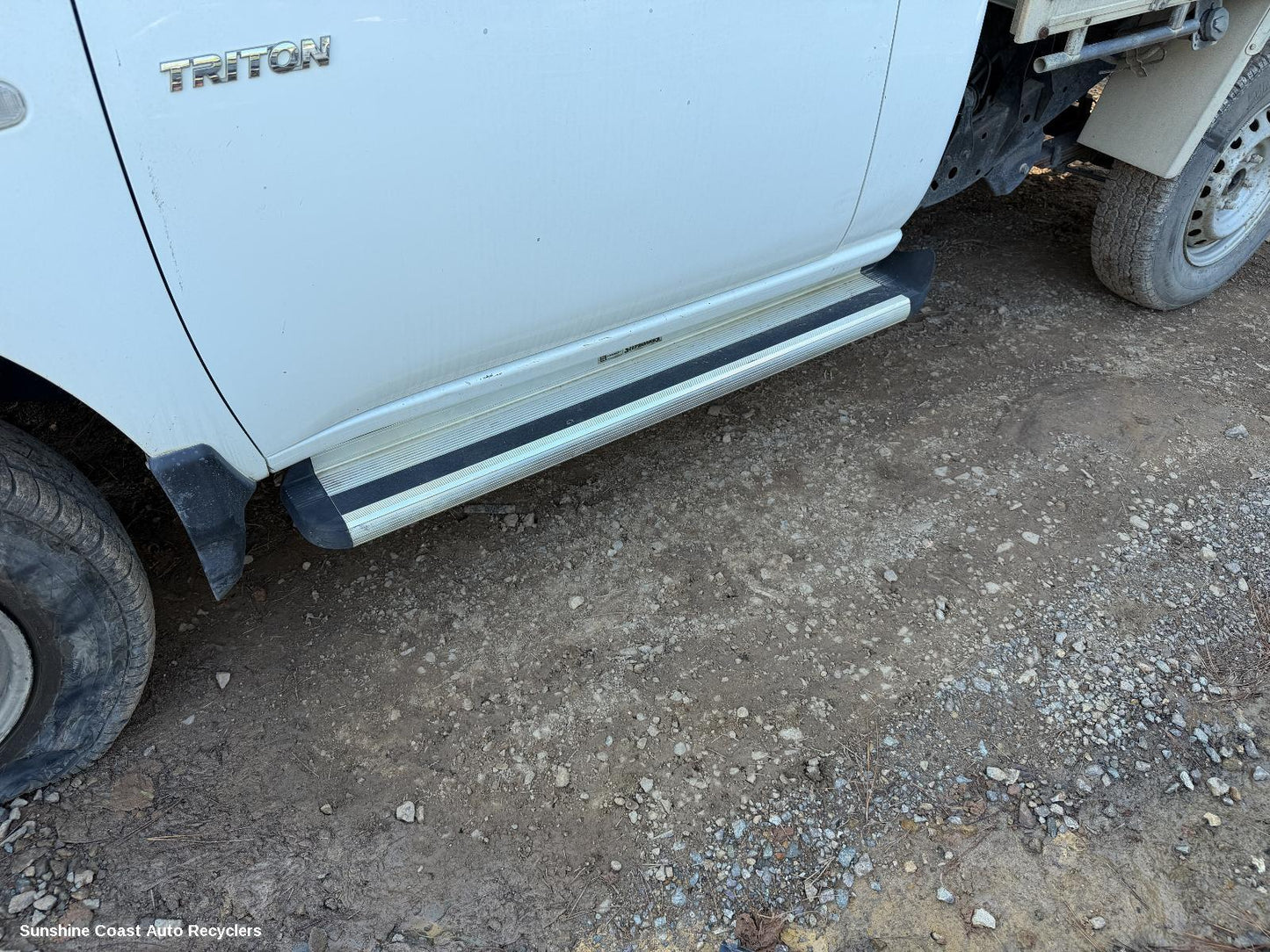 2006-2015 Mitsubishi Triton Side Step Skirt