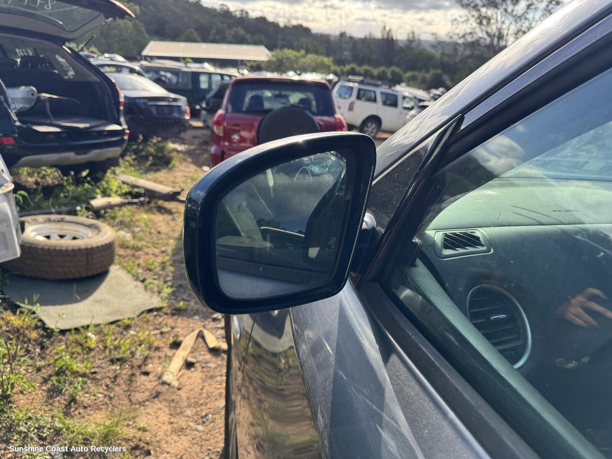 2013-2016 Nissan Pathfinder Left Door Mirror
