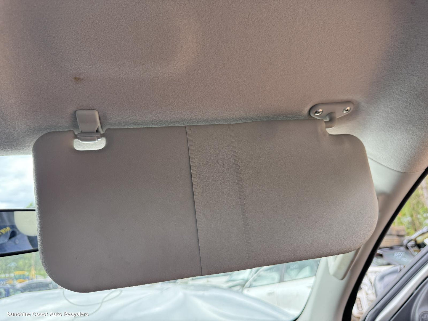 2016 Mitsubishi Triton Sunvisor