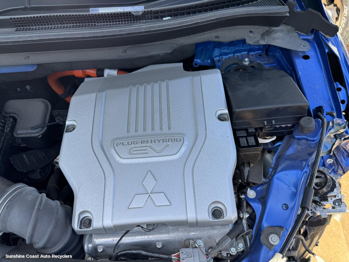 2017-2026 Mitsubishi Eclipse Cross Engine Cover