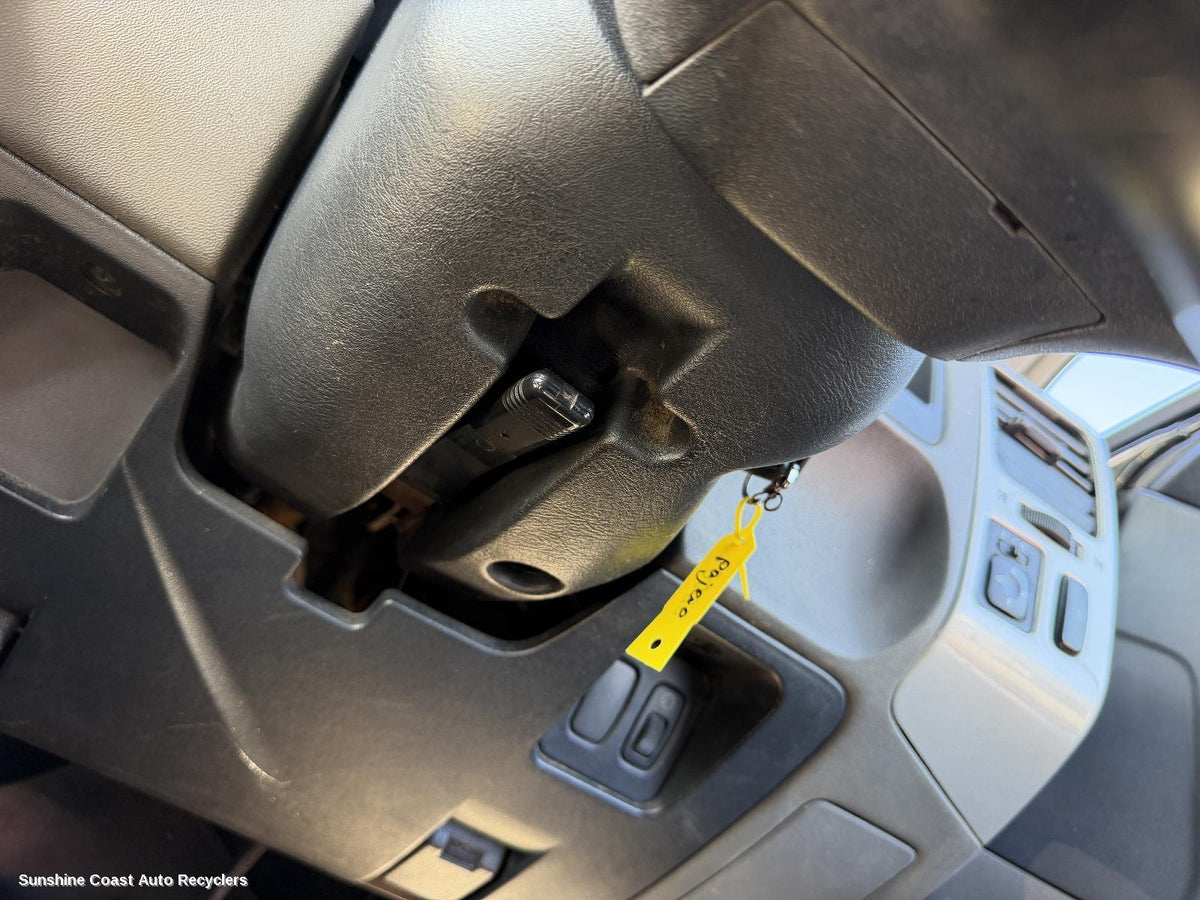 2000-2006 Mitsubishi Pajero Steering Column