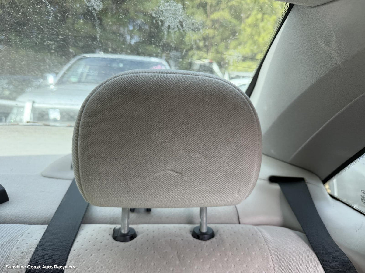 2001-2005 Ford Focus Headrest