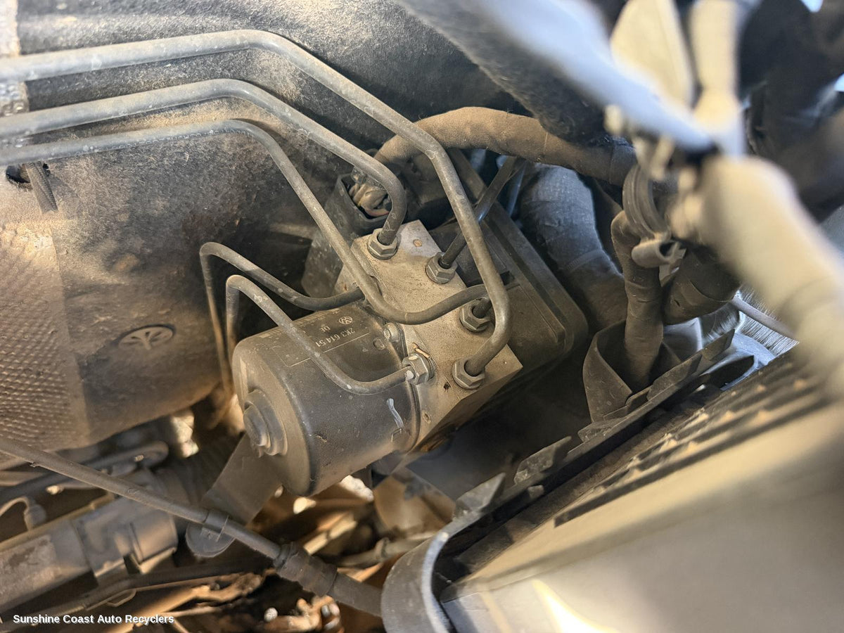 2004-2010 Volkswagen Caddy Abs Pump Modulator