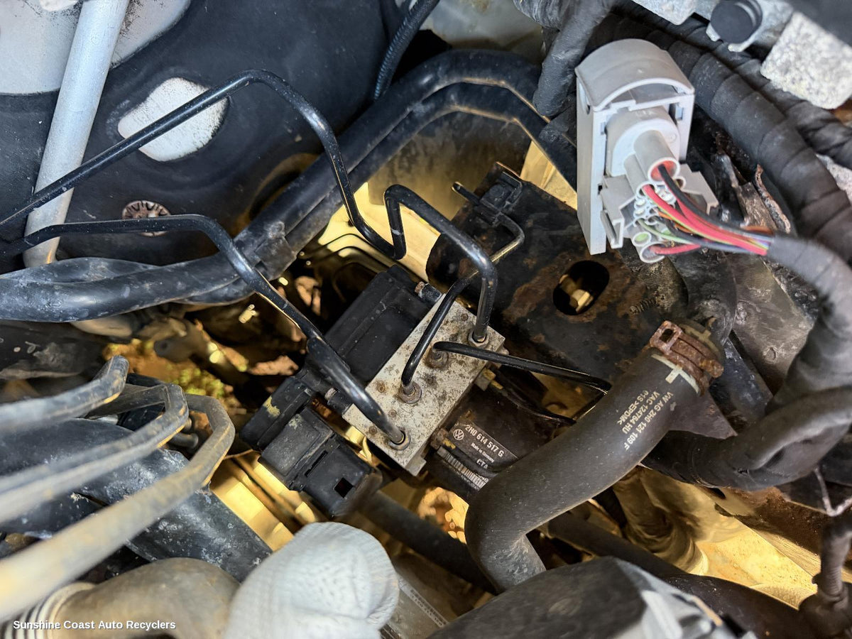 2010-2022 Volkswagen Amarok Abs Pump Modulator