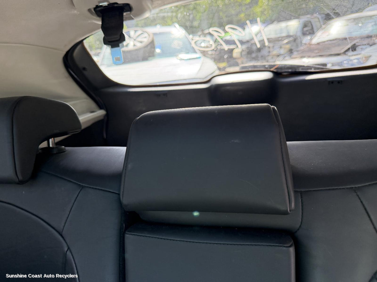 2007-2014 Nissan Dualis Headrest
