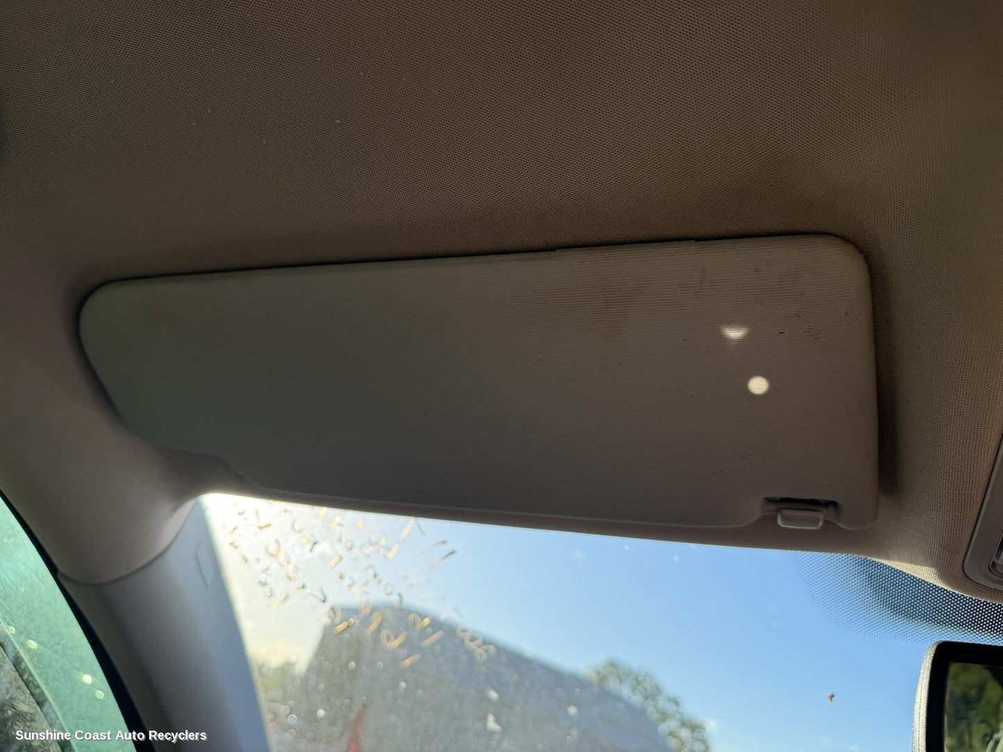 2004-2009 Volkswagen Golf Sunvisor