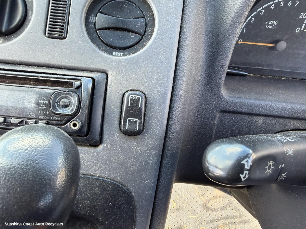 1998-2004 Mercedes Vito Misc Switch Relay