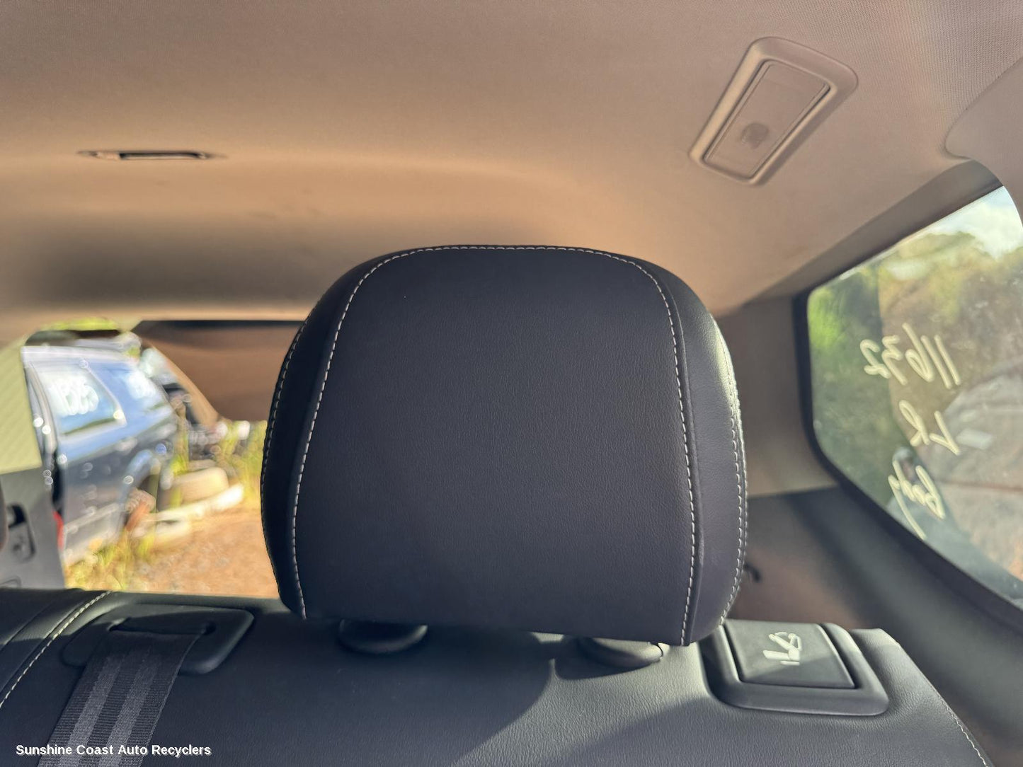 2022 Ldv D90 Headrest