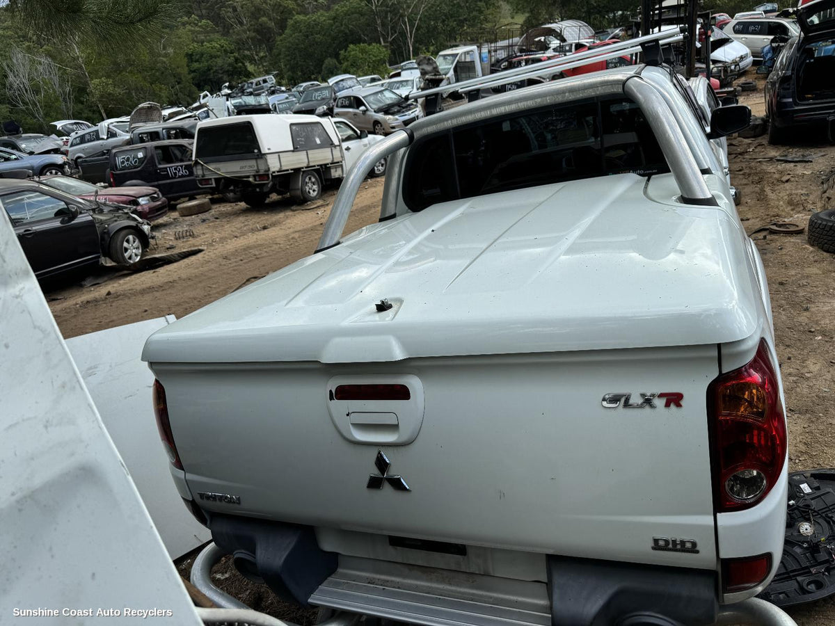 2006-2015 Mitsubishi Triton Axle