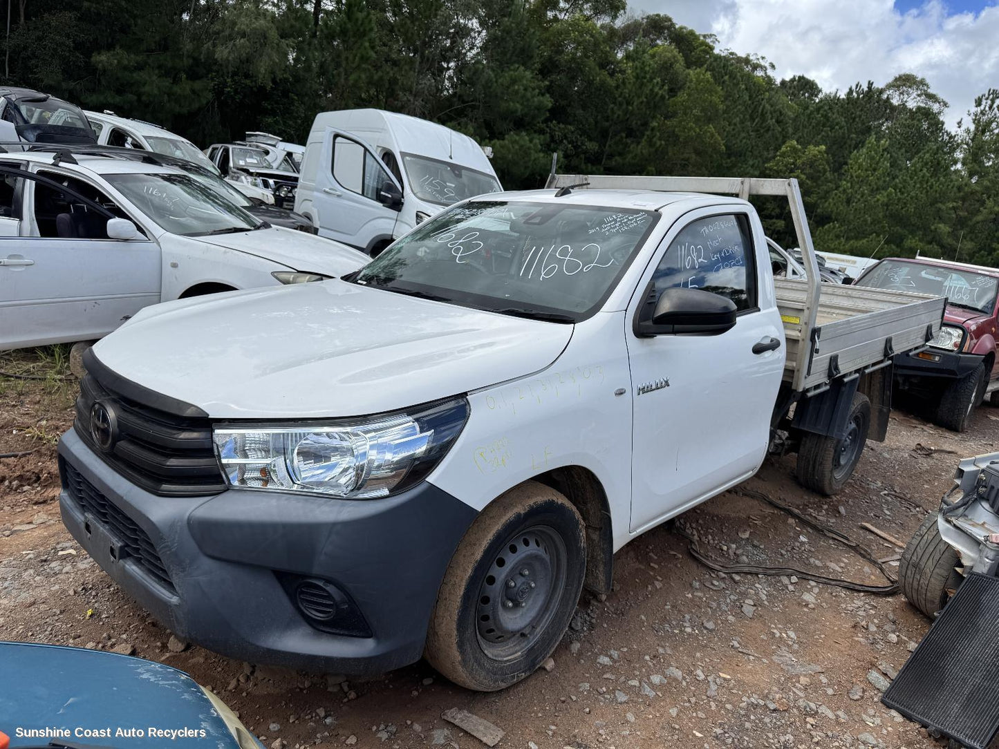 2019 Toyota Hilux Console