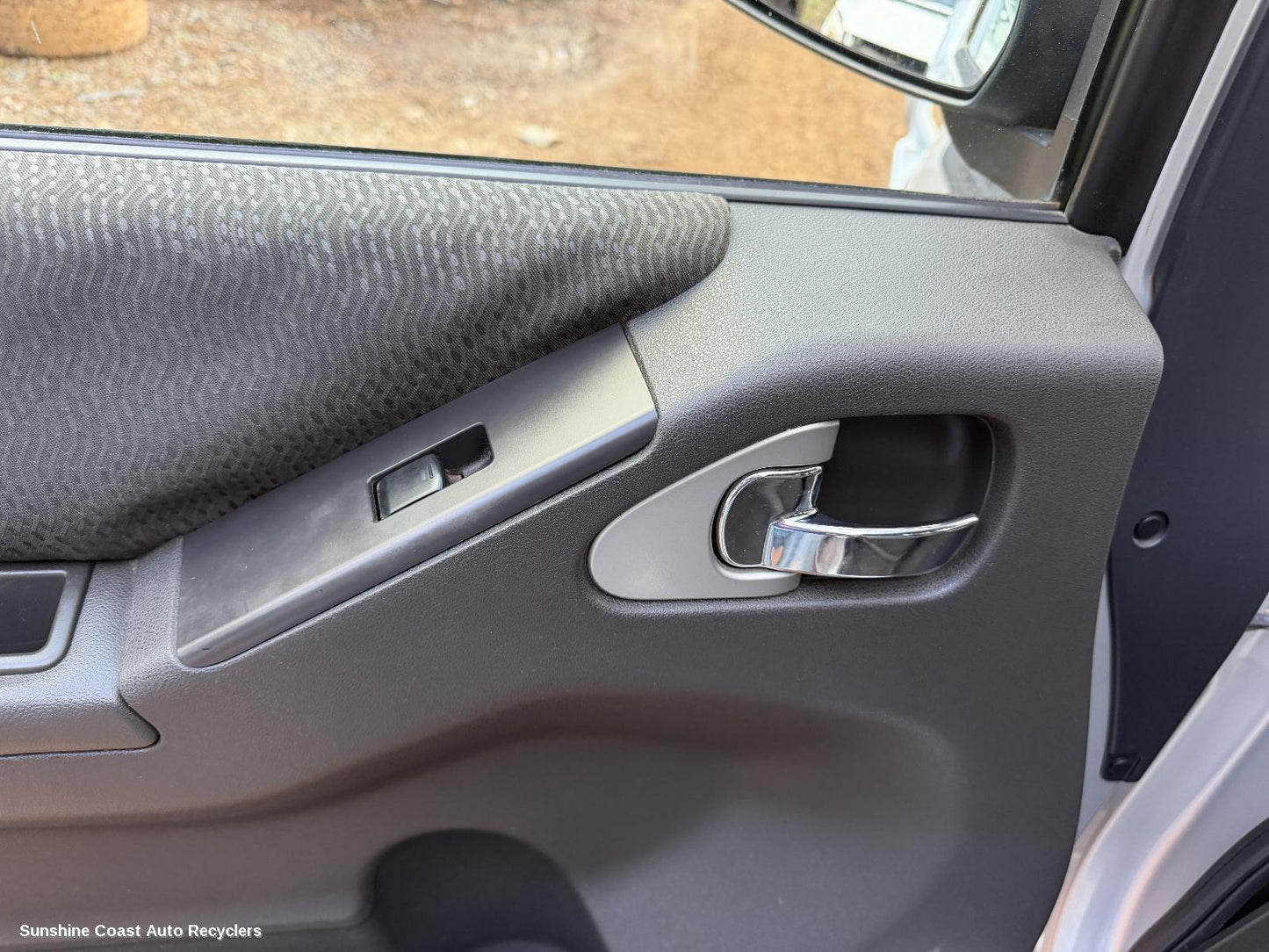 2005-2015 Nissan Navara Door Handle