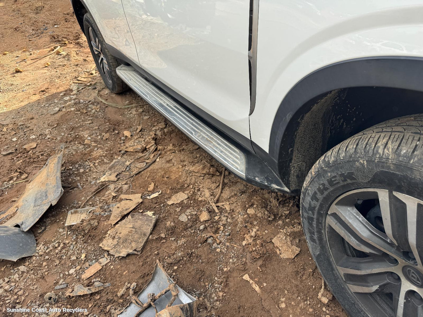 2022 Ldv D90 Side Step Skirt