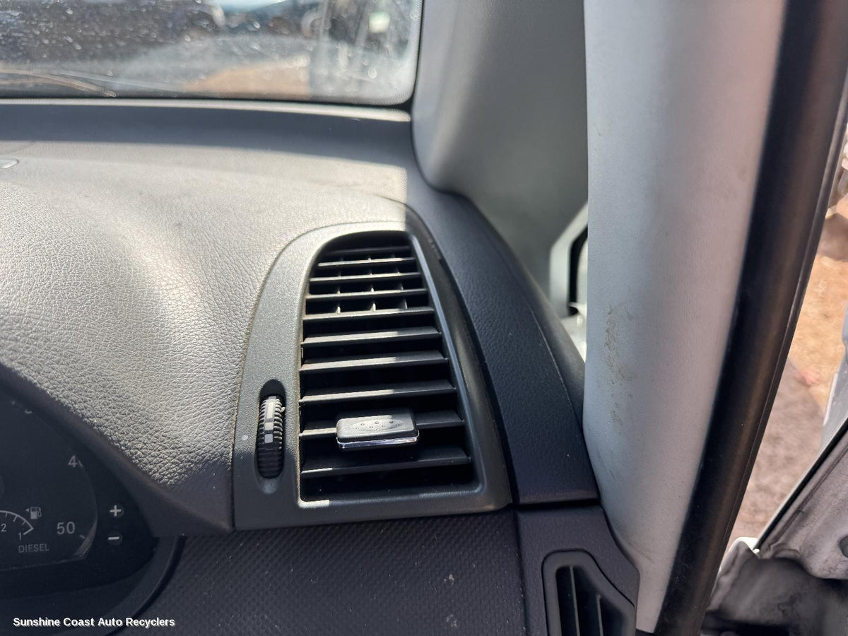 2011-2015 Mercedes Vito Misc