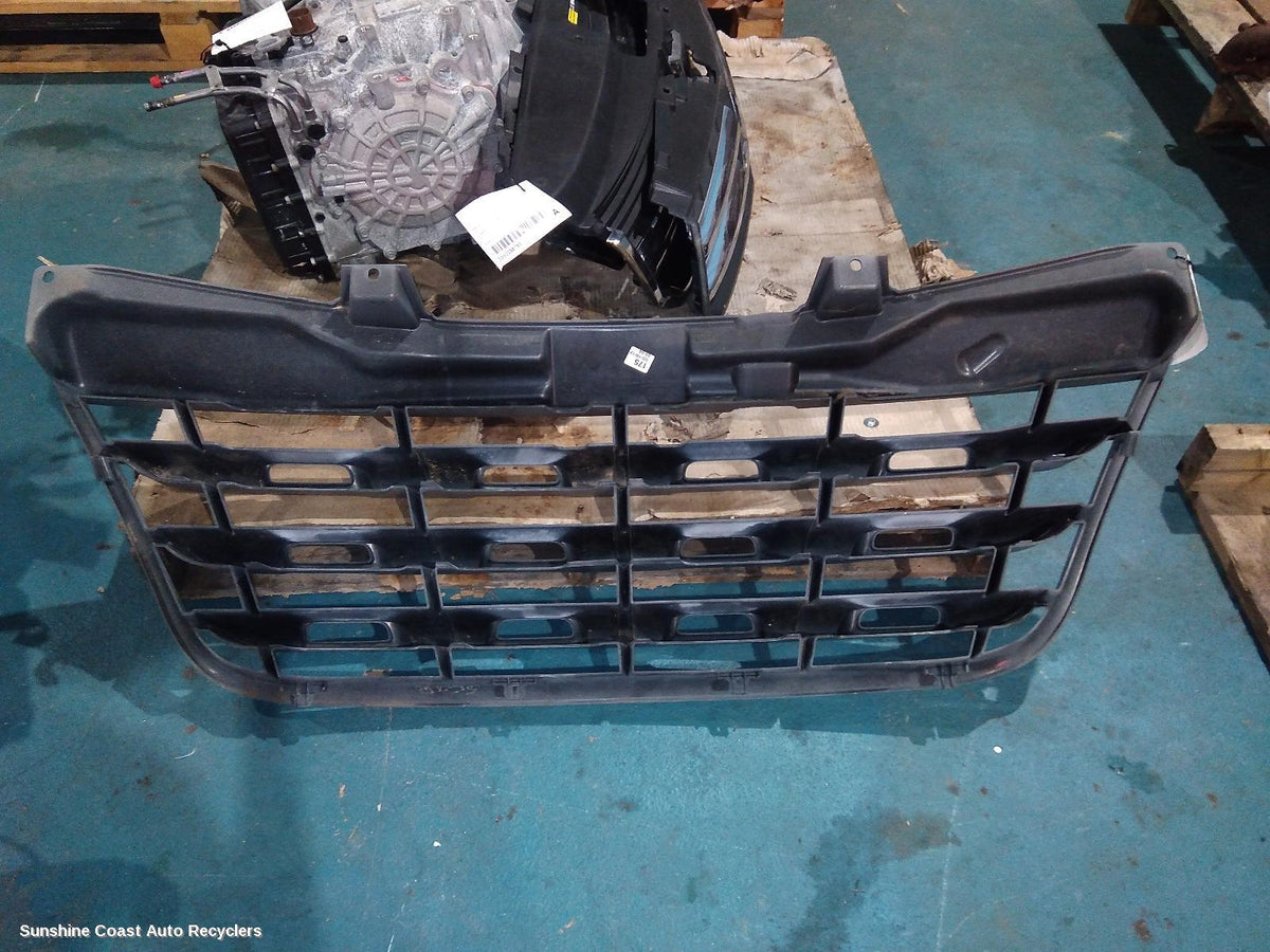 2011-2014 Renault Master Grille