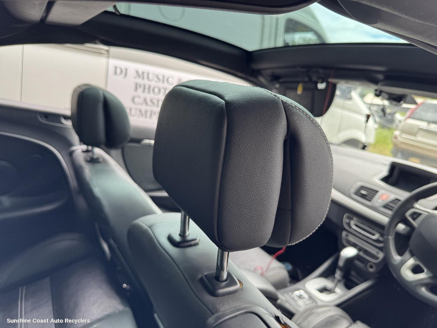 2011 Renault Megane Headrest