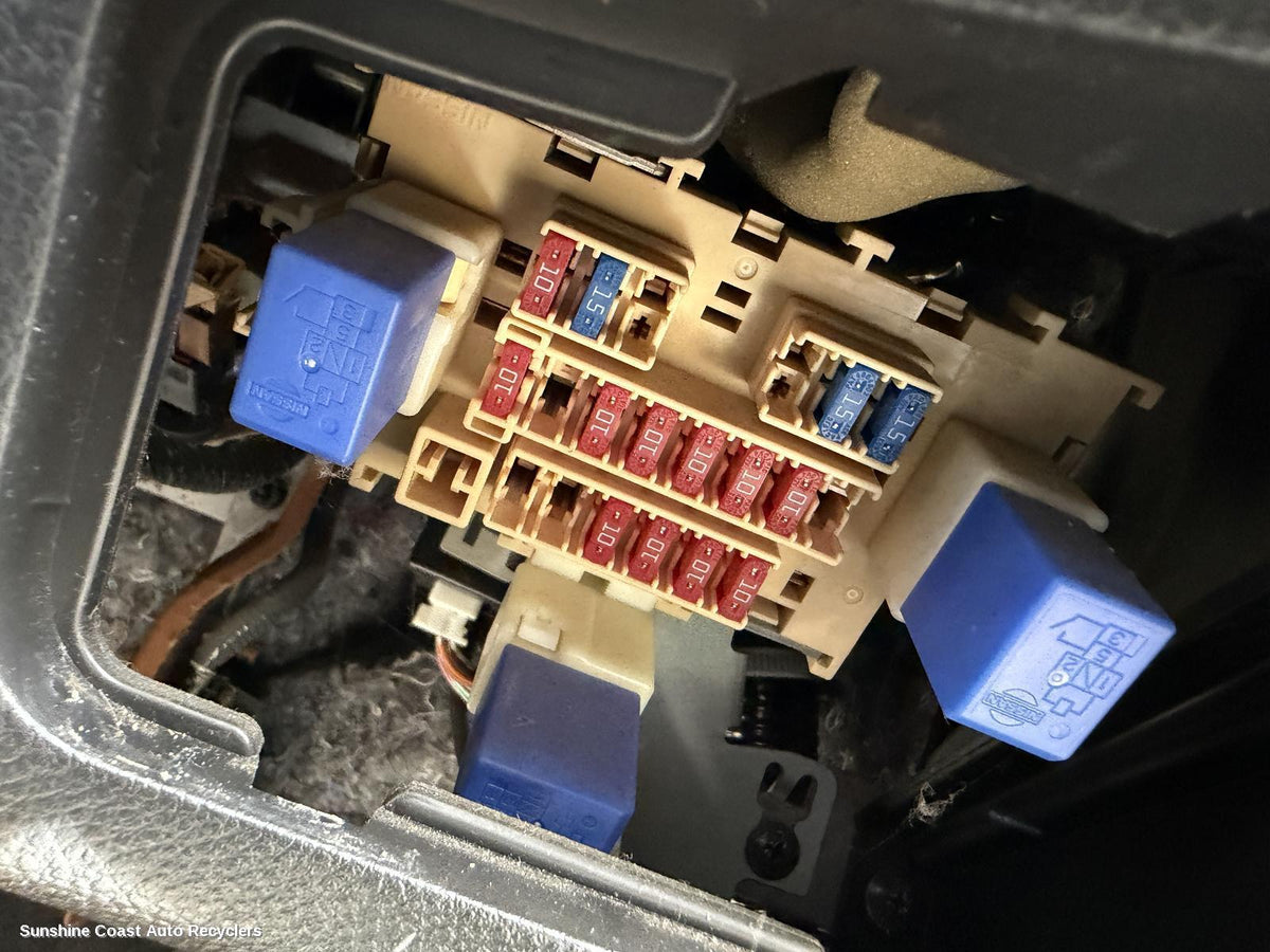 2007-2013 Nissan Xtrail Fuse Box
