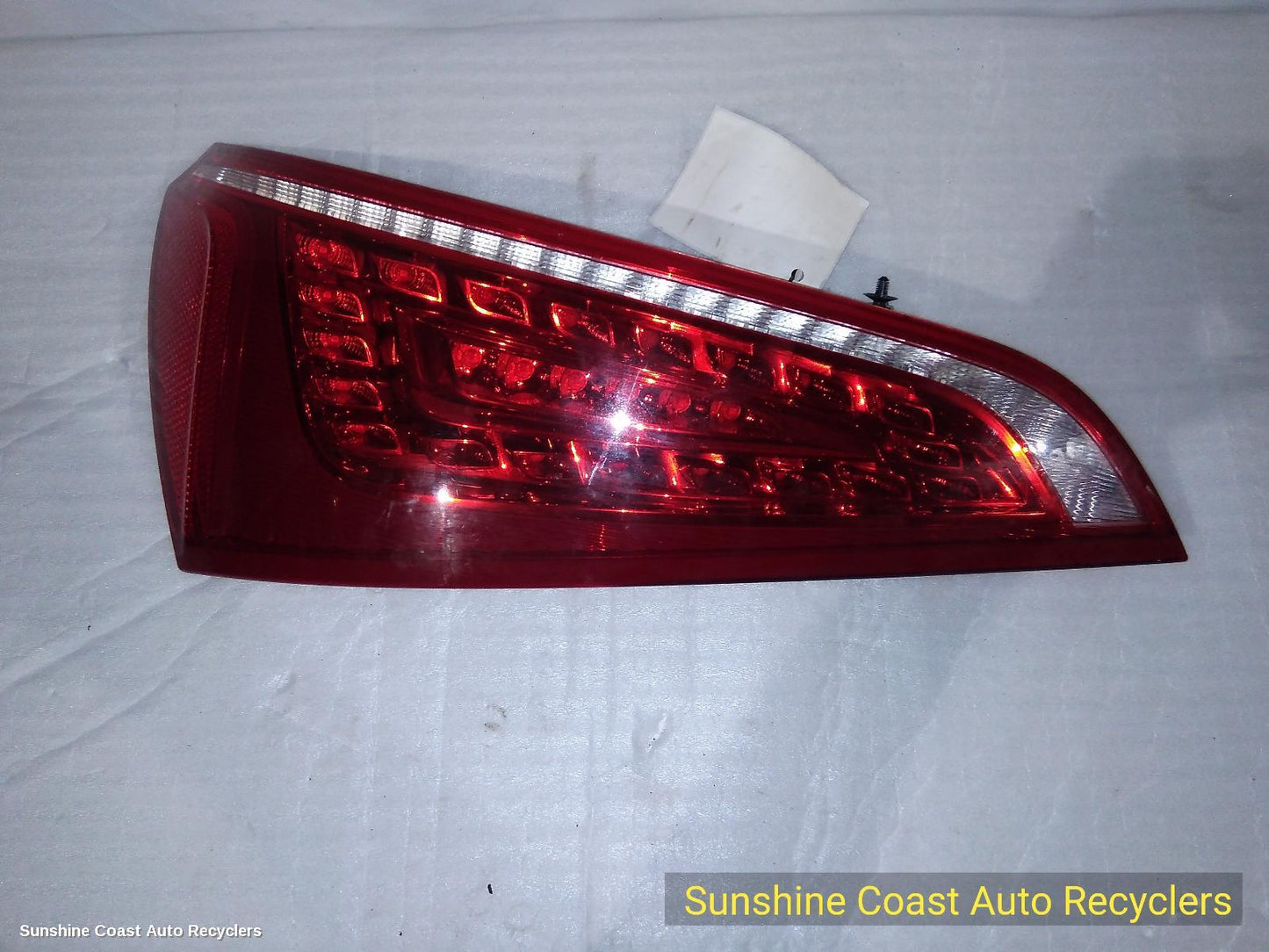 2011 Audi Q5 Left Taillight