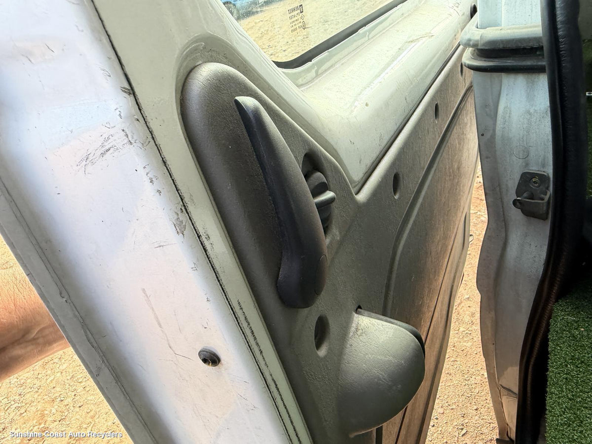 2004-2014 Renault Trafic Door Handle