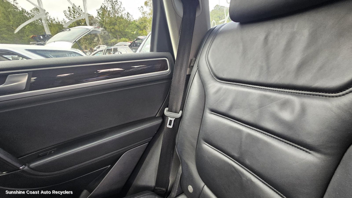 2010-2018 Volkswagen Touareg Seatbelt Stalk