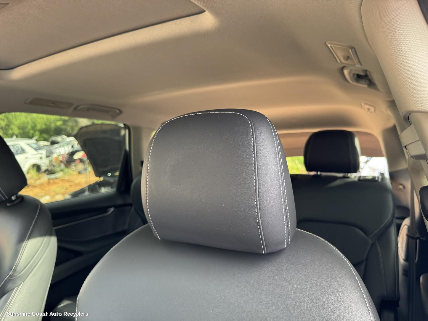 2022 Ldv D90 Headrest