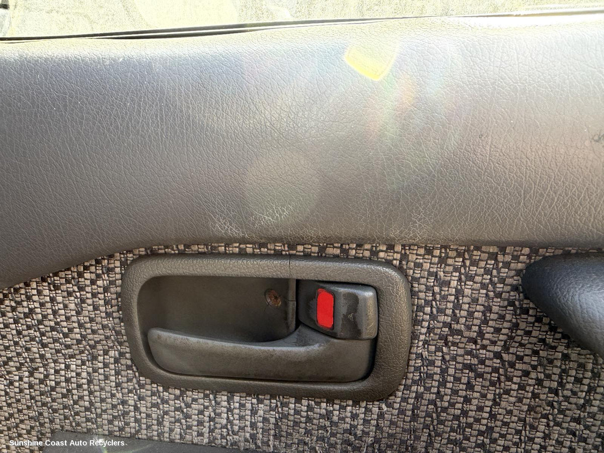 1990-1998 Toyota Landcruiser Door Handle