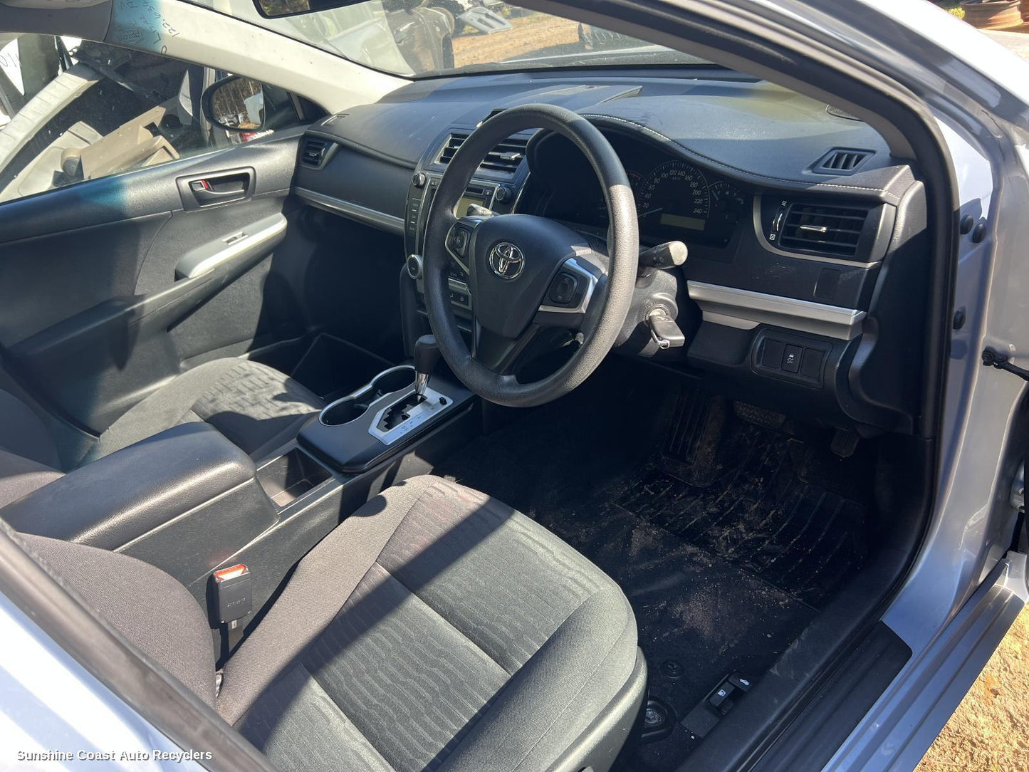 2015 Toyota Camry Left Guard