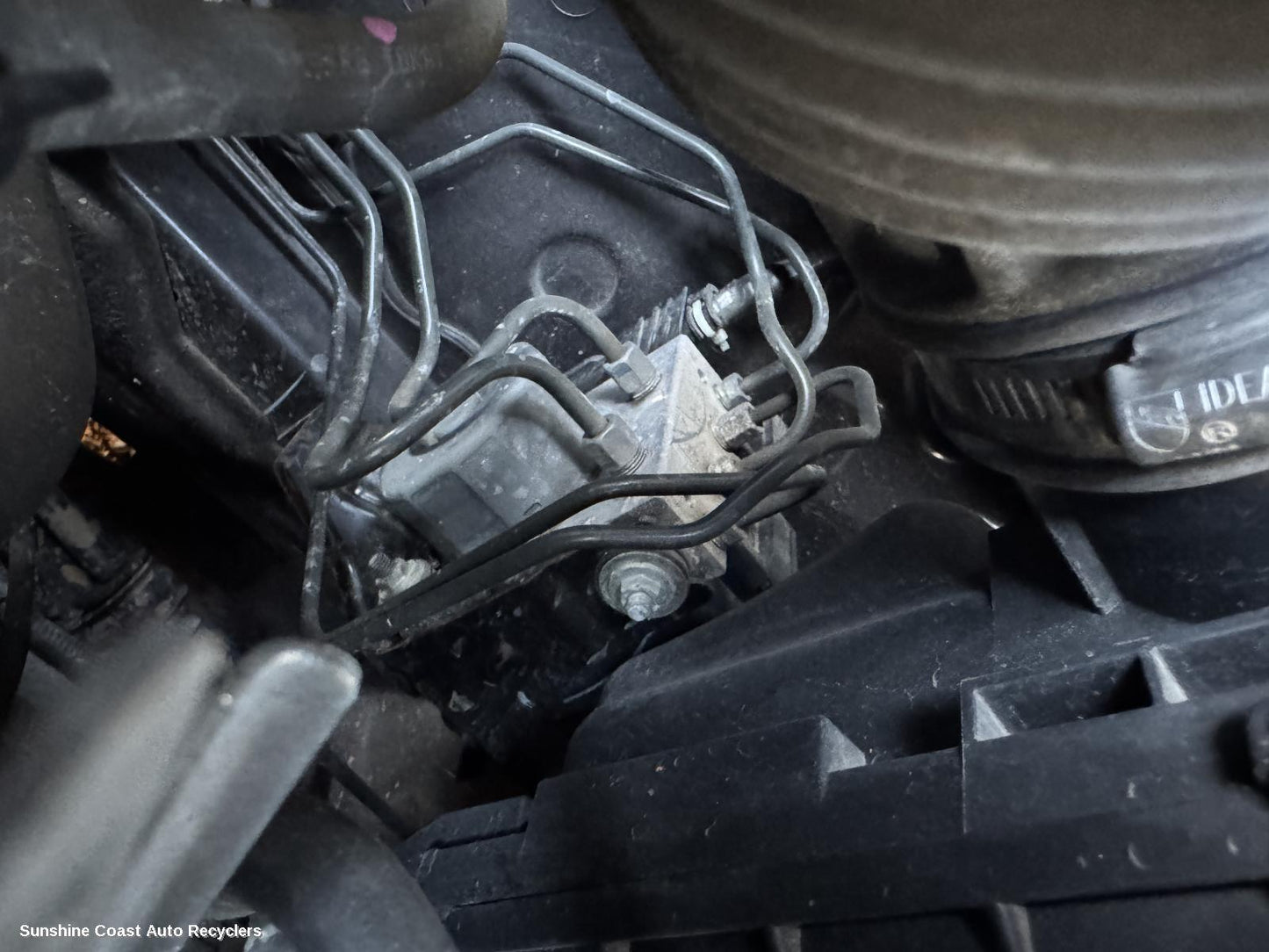 2015 Nissan Pulsar Abs Pump Modulator