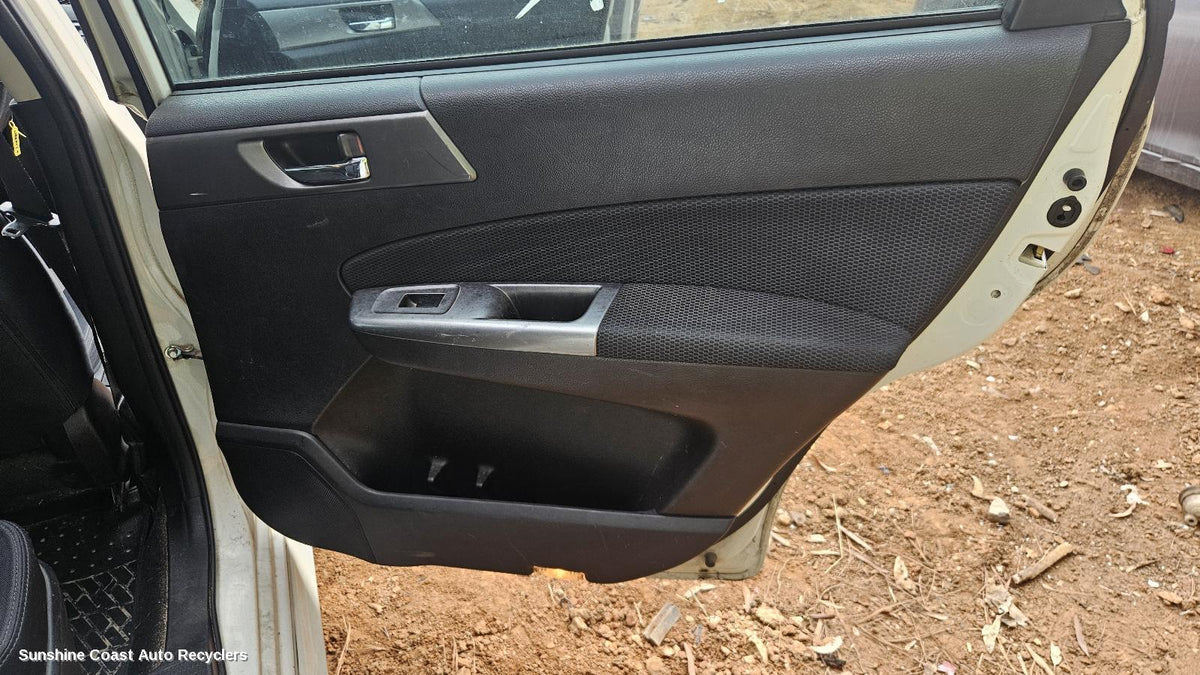 2008-2014 Subaru Liberty Pwr Dr Wind Switch