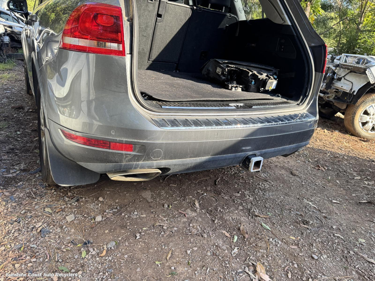 2010-2018 Volkswagen Touareg Rear Bumper