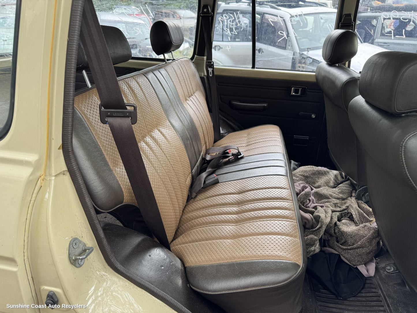 1980-1990 Toyota Landcruiser Headrest
