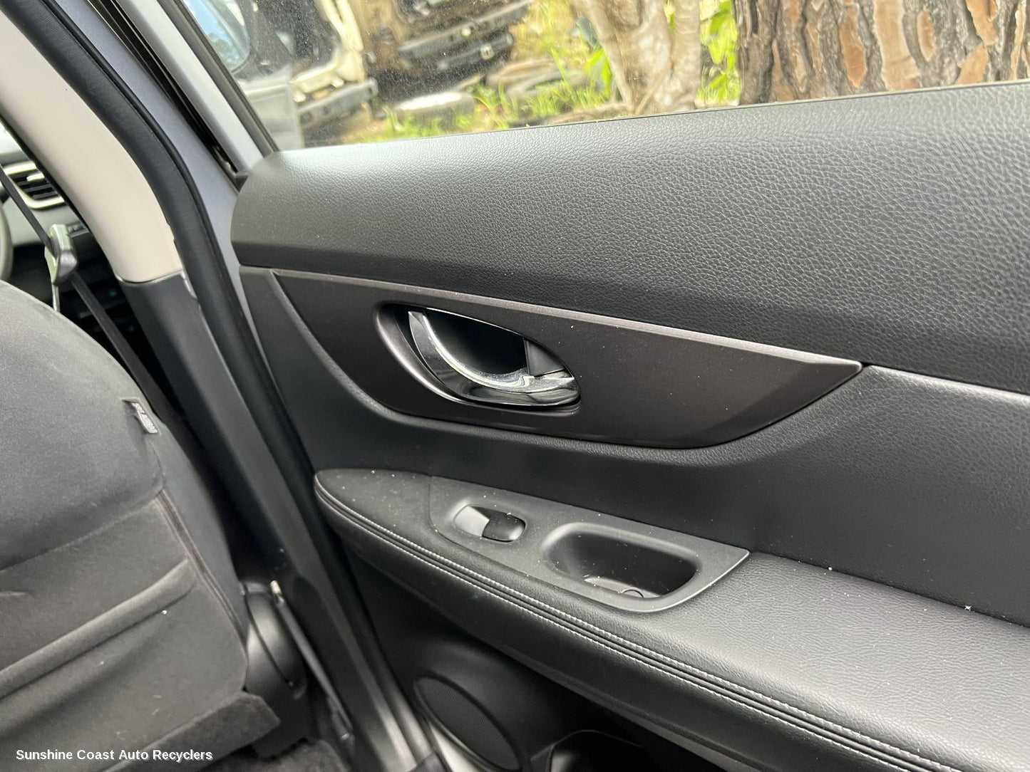 2016 Nissan Xtrail Door Handle