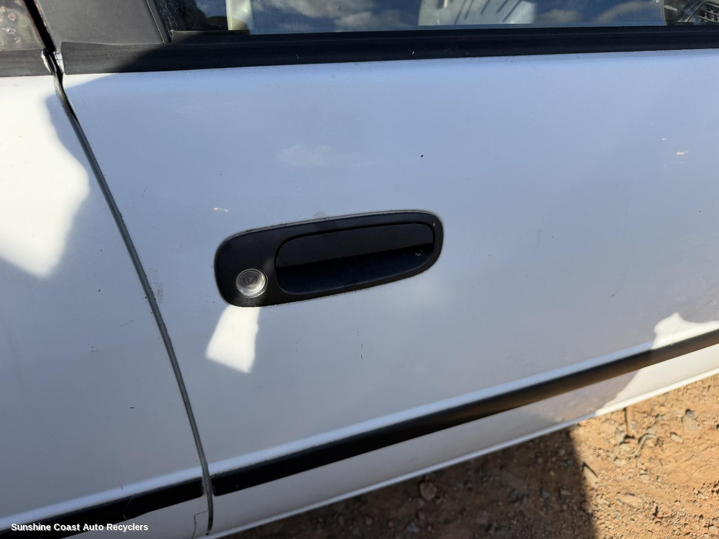 1998-2001 Toyota Corolla Door Handle