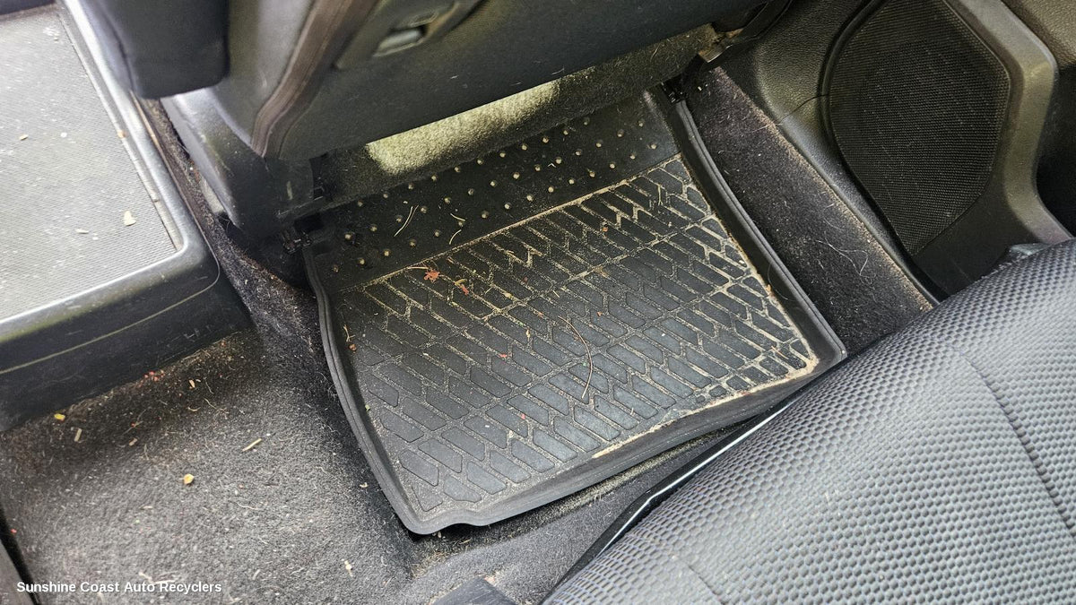 2009-2014 Subaru Liberty Floor Mats