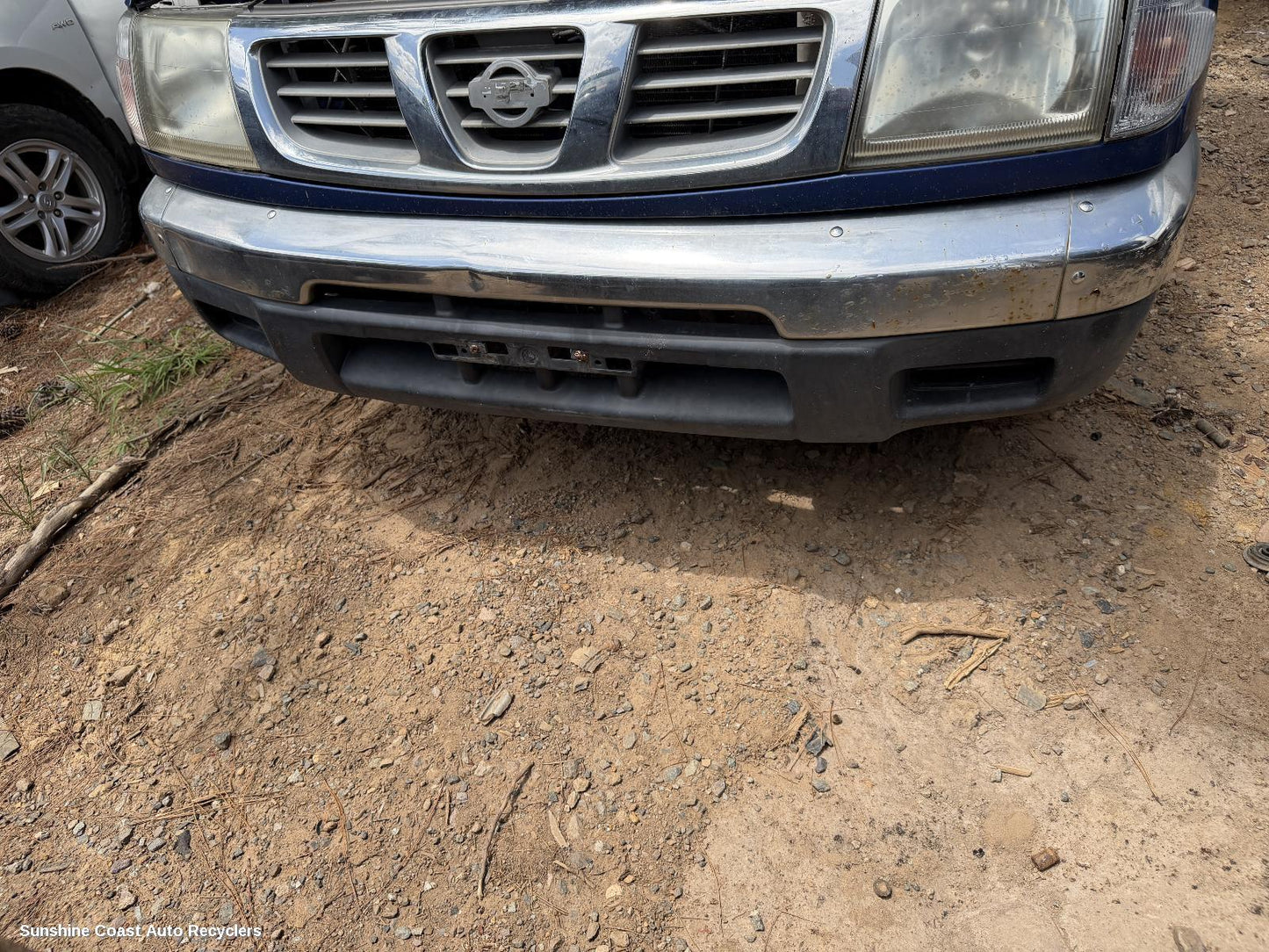 2001 Nissan Navara Front Bumper