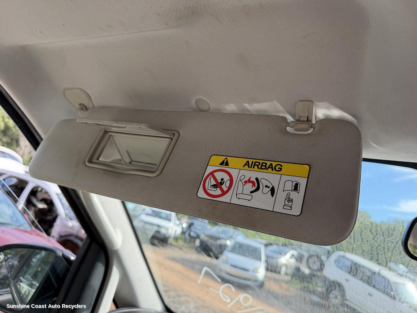 2015-2022 Ldv G10 Sunvisor