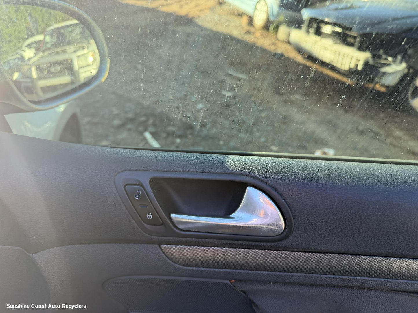 2004-2009 Volkswagen Golf Door Handle