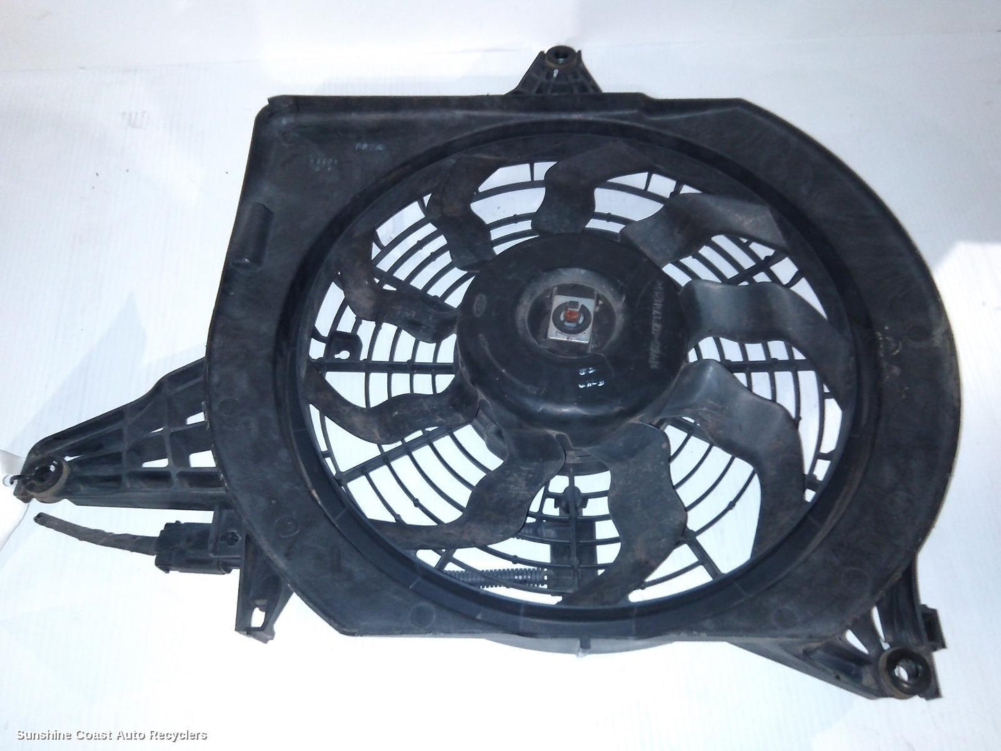 2010 Hyundai Iload/imax Fan