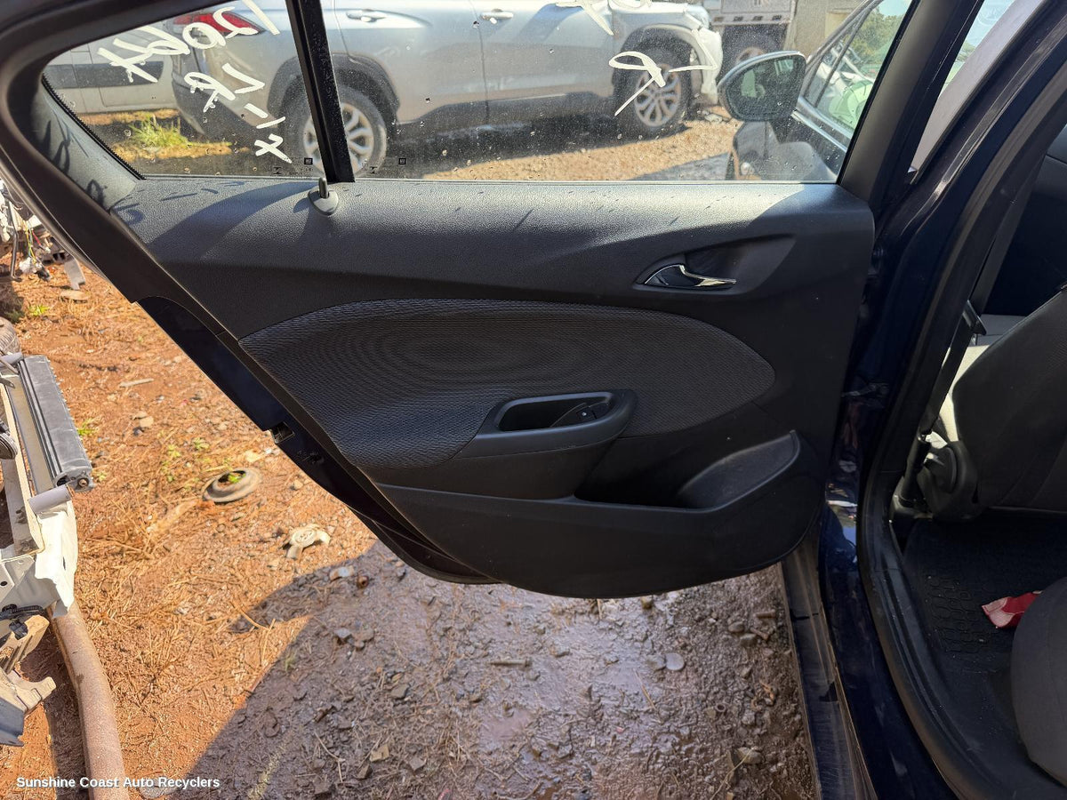 2016-2020 Holden Astra Pwr Dr Wind Switch